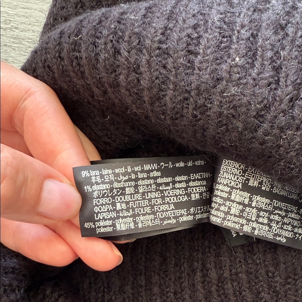 Zara Black Ribbed Knit Beanie - Picture 4 of 5